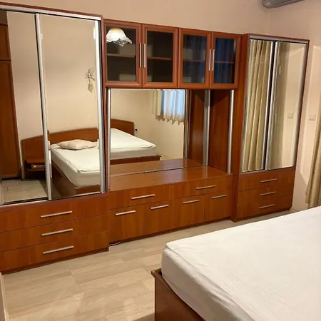 Primorskii Park Appartement *