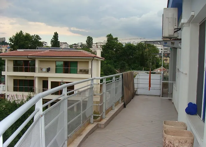 Primorskii Park Apartment