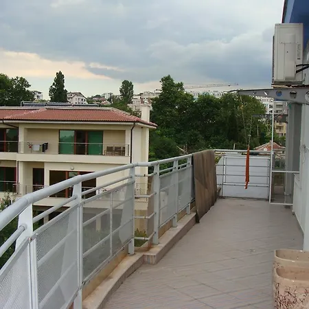 Primorskii Park Apartment